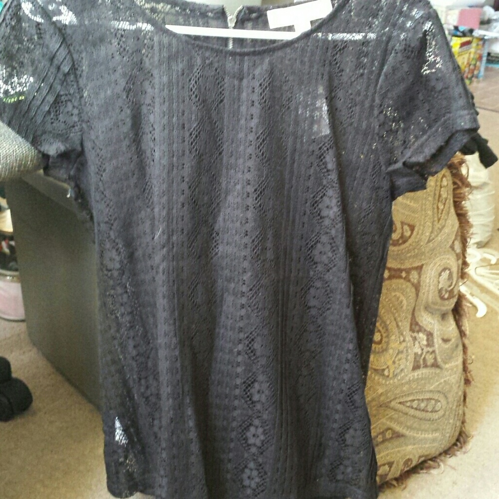 Short sleeve lace top